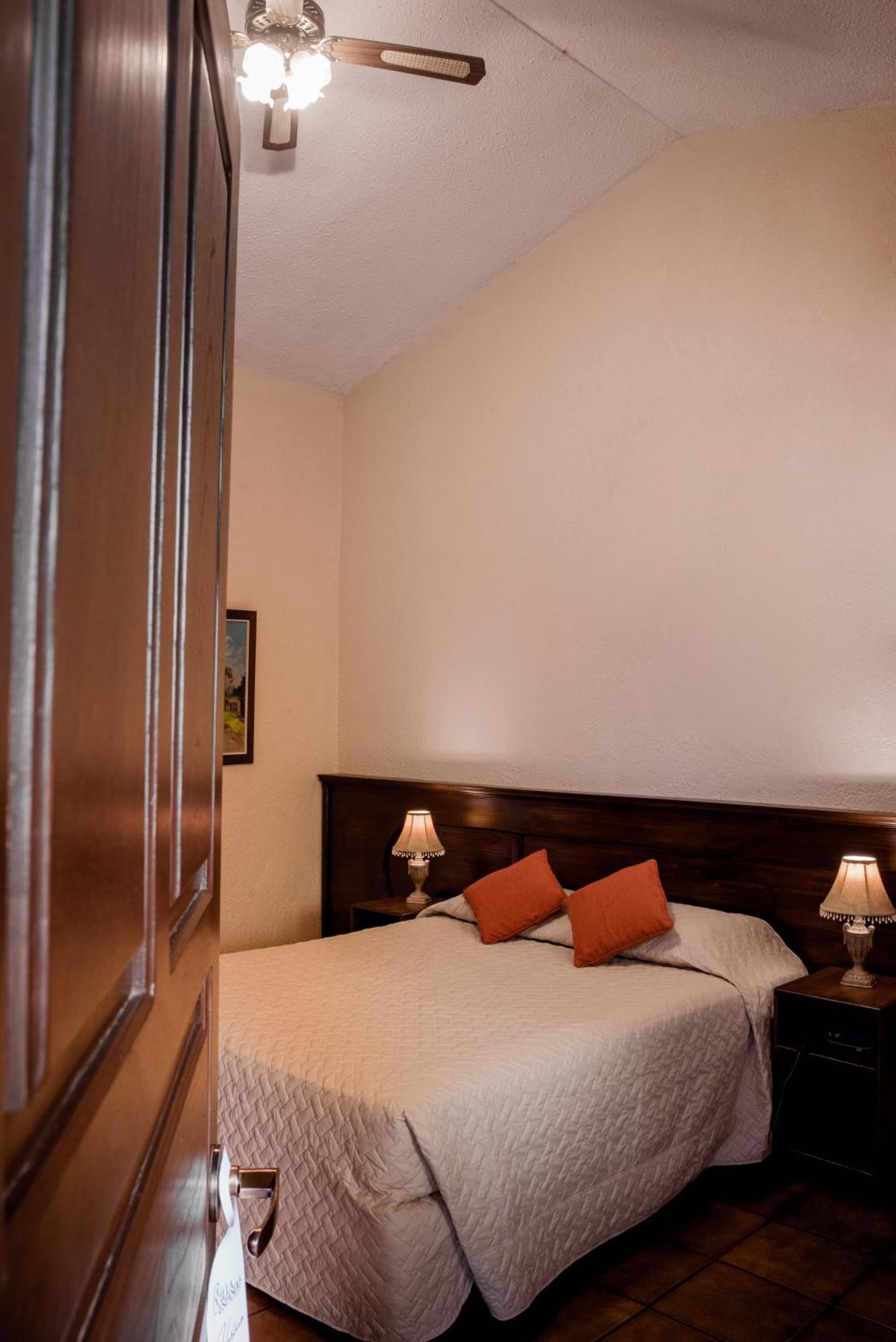 Espanola Hotel 3*